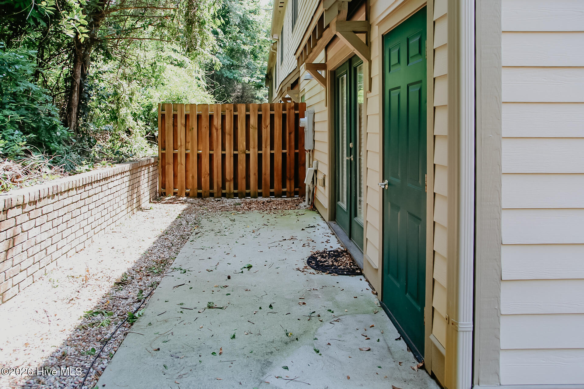 38 Elk Ridge Lane Southern Pines, NC 28387 - Photo 16 of 29 16 38 Elk Ridge Courtyard Off Master