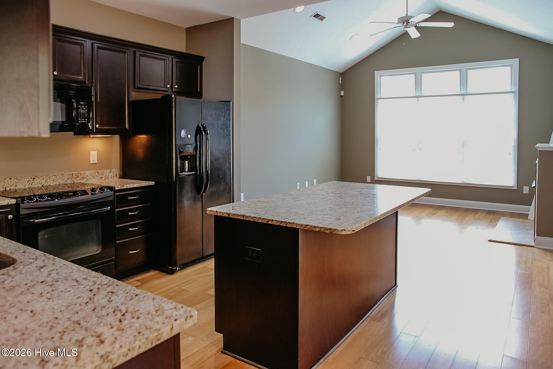 38 Elk Ridge Lane Southern Pines, NC 28387 - Photo 7 of 29 7 38 Elk Ridge Kitchen & Living