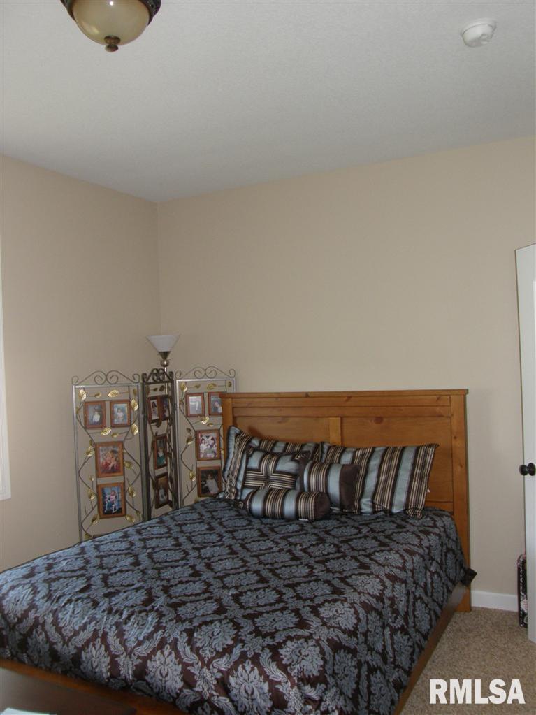 3101 Valley View Court Clinton, IA 52732 - Photo 14 of 24 Gallery Image 14