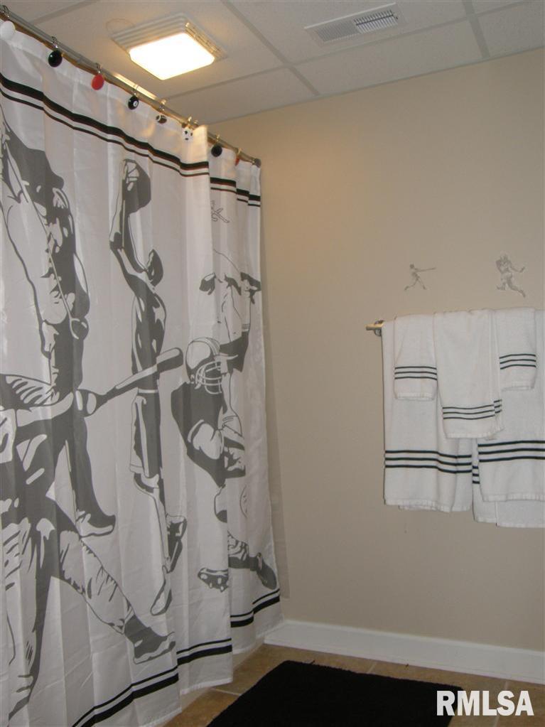 3101 Valley View Court Clinton, IA 52732 - Photo 22 of 24 Gallery Image 22