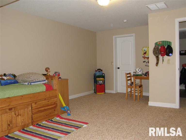3101 Valley View Court Clinton, IA 52732 - Photo 24 of 24 Gallery Image 24