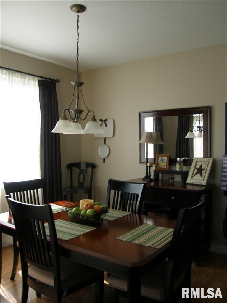 3101 Valley View Court Clinton, IA 52732 - Photo 4 of 24 Gallery Image 4
