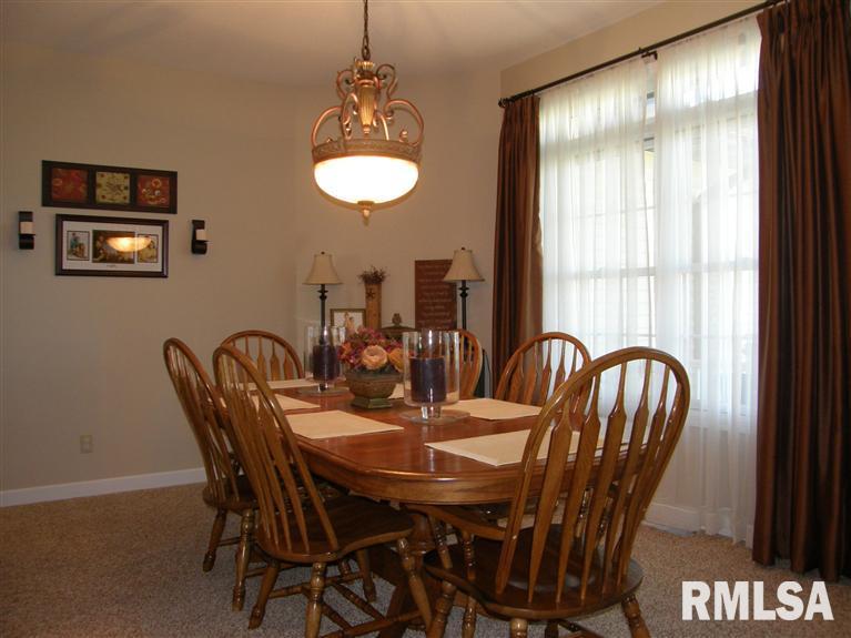 3101 Valley View Court Clinton, IA 52732 - Photo 7 of 24 Gallery Image 7
