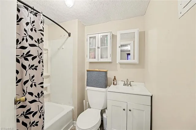 $220,000 | 1133 East Stadium Drive, Eden, NC 27288