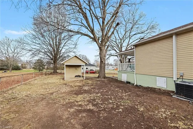 $220,000 | 1133 East Stadium Drive, Eden, NC 27288