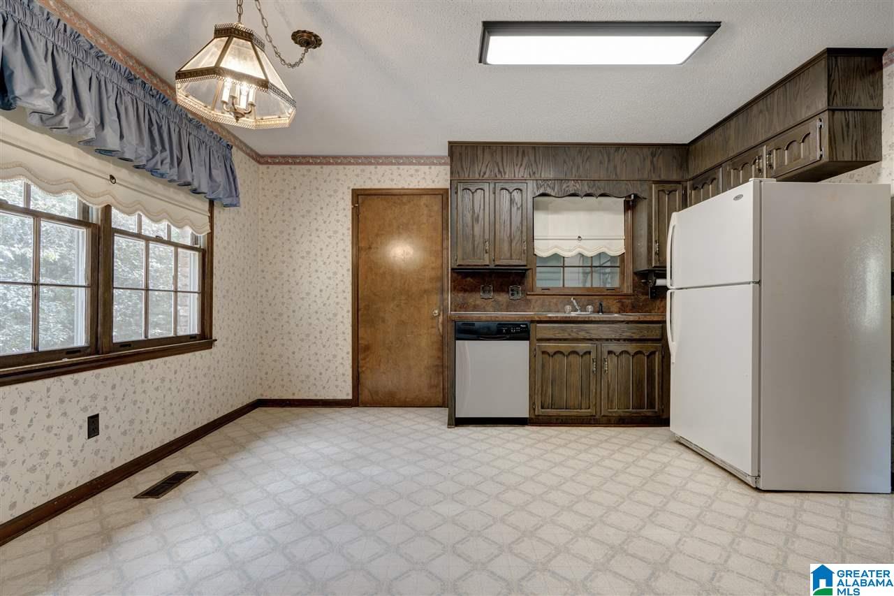 5385 Pineywood Road Birmingham, AL 35242 - Photo 9 of 34