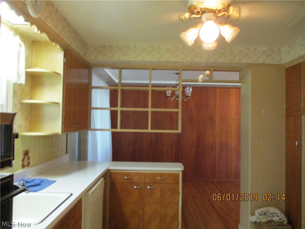 21516 Mastick Road Cleveland, OH 44126 - Photo 23 of 34