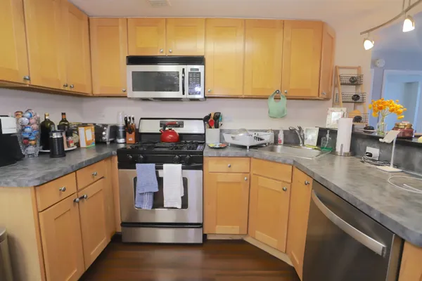 $4,125 | 700 1st Street, Unit 10T, Hoboken, NJ 07030