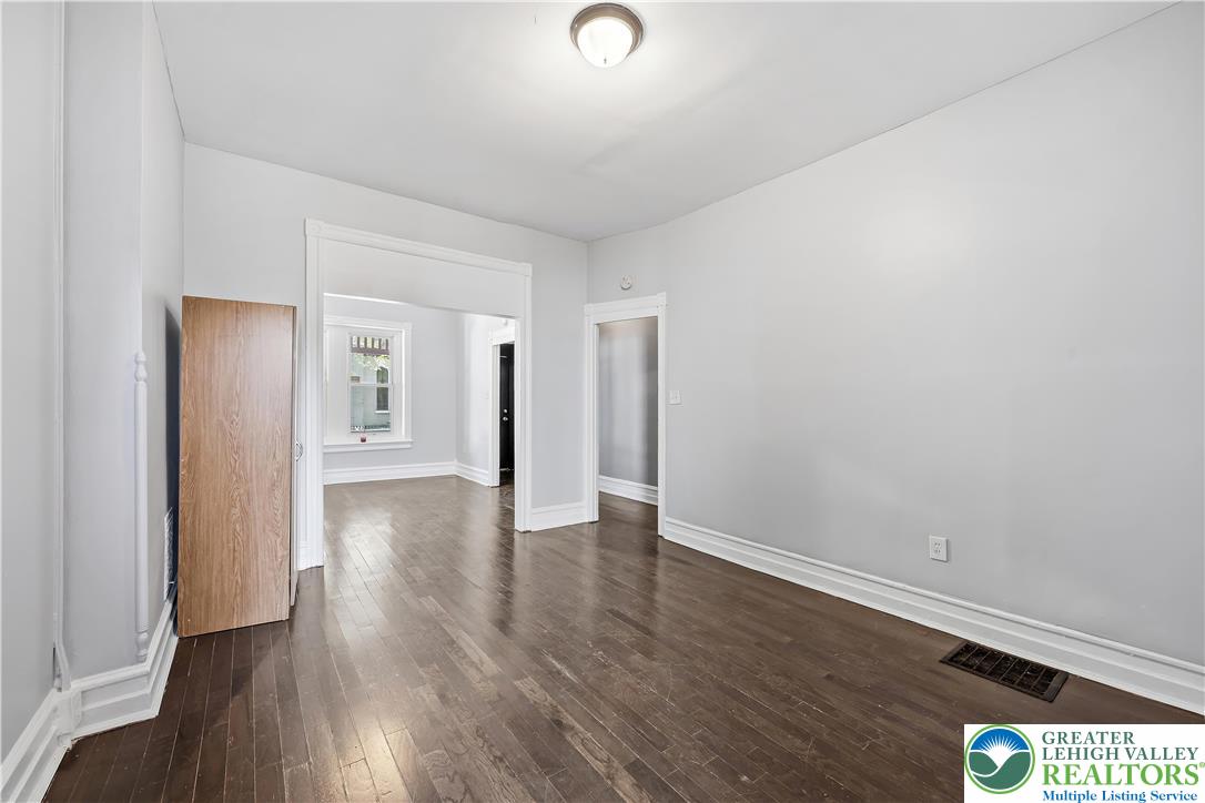 306 Ridge Avenue Allentown, PA 18102 - Photo 9 of 26