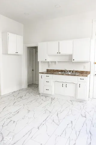 $269,000 | 718 Parkway Avenue, Indianapolis, IN 46203