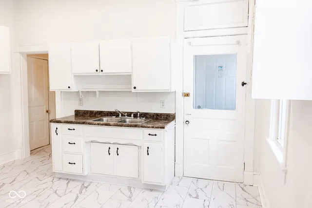 $269,000 | 718 Parkway Avenue, Indianapolis, IN 46203