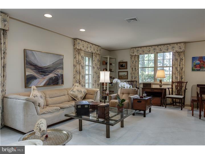 325 Sinkler Road Wyncote, PA 19095 - Photo 2 of 16 Living Room