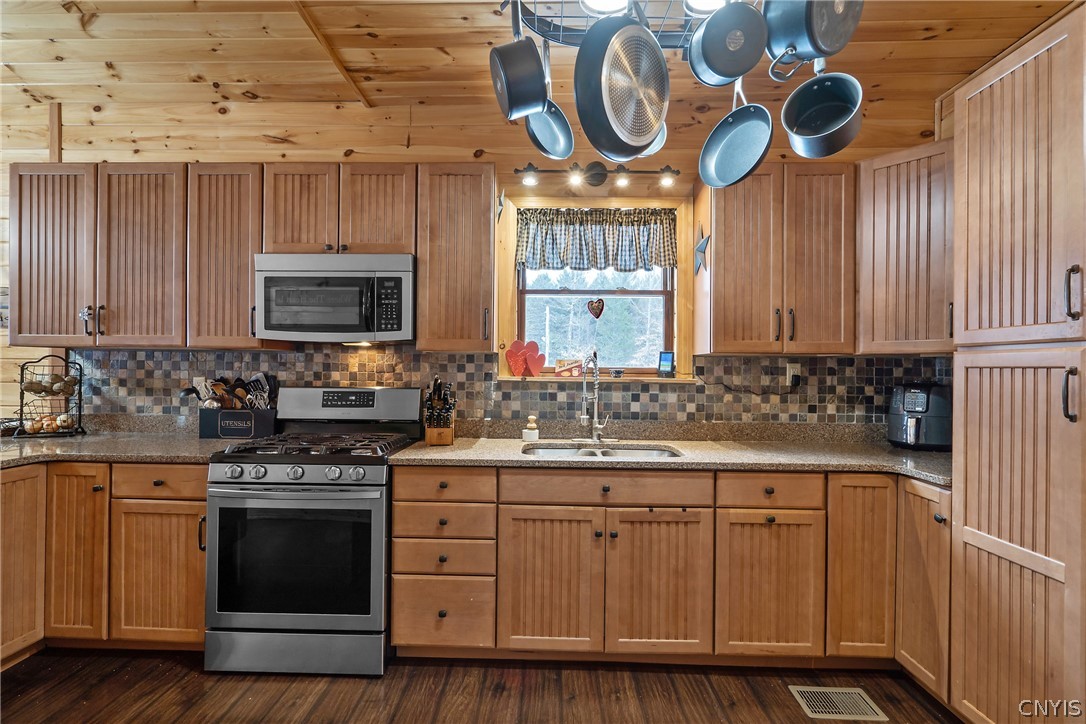 5117 Pleasant Valley Road North Greig, NY 13312 - Photo 14 of 42