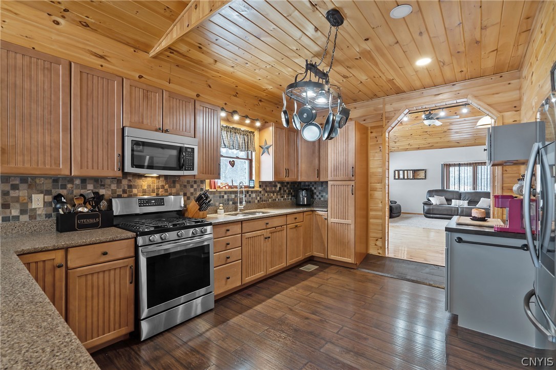 5117 Pleasant Valley Road North Greig, NY 13312 - Photo 15 of 42