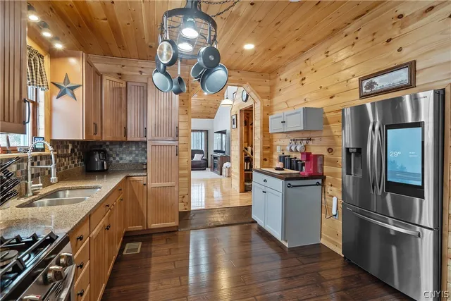 $799,900 | 5117 Pleasant Valley Road North, Greig, NY 13312