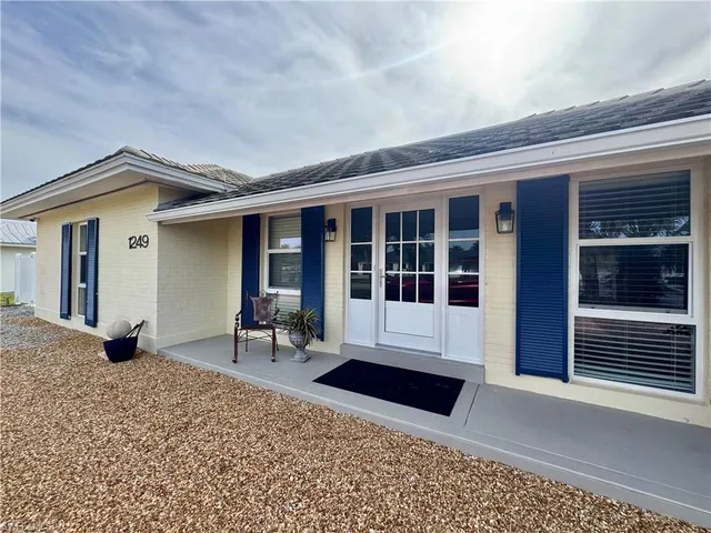 a house view with a outdoor space