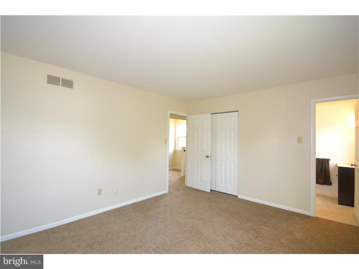 902 Rutledge Avenue Horsham, PA 19044 - Photo 18 of 25 Bedroom - Main