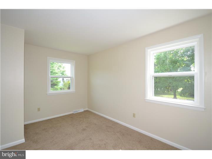 902 Rutledge Avenue Horsham, PA 19044 - Photo 19 of 25 Bedroom 2