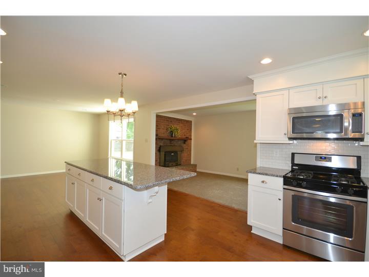 902 Rutledge Avenue Horsham, PA 19044 - Photo 8 of 25 Kitchen