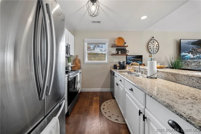 $315,000 | 312 Windsor Bay Drive, Unit 4A, Camdenton, MO 65020