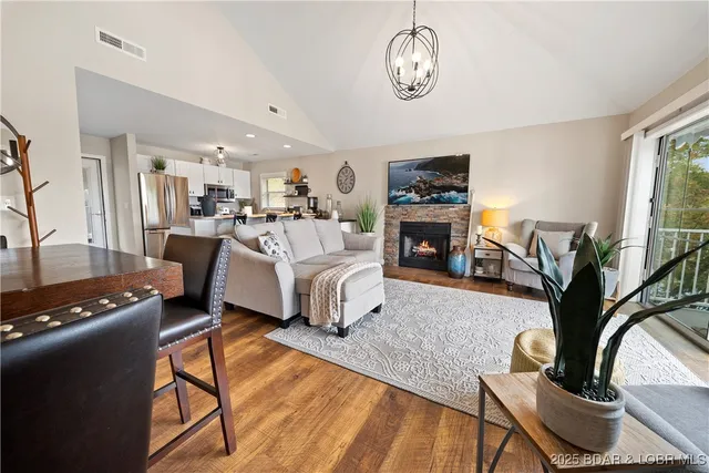 $315,000 | 312 Windsor Bay Drive, Unit 4A, Camdenton, MO 65020