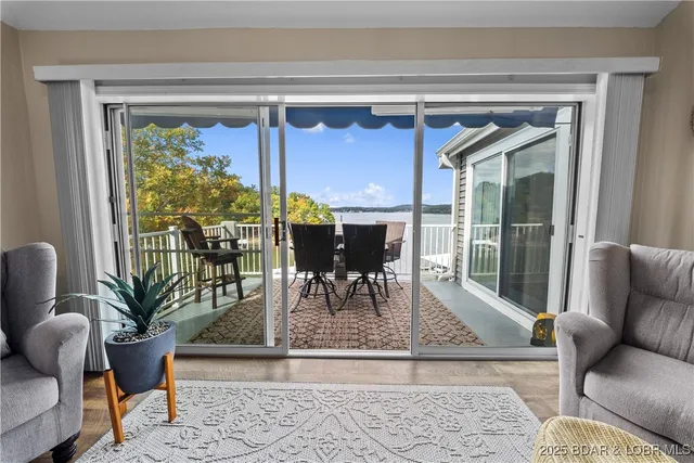 $315,000 | 312 Windsor Bay Drive, Unit 4A, Camdenton, MO 65020