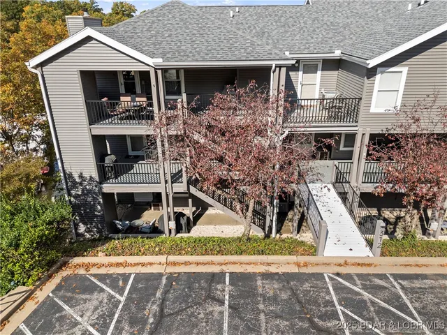 $315,000 | 312 Windsor Bay Drive, Unit 4A, Camdenton, MO 65020