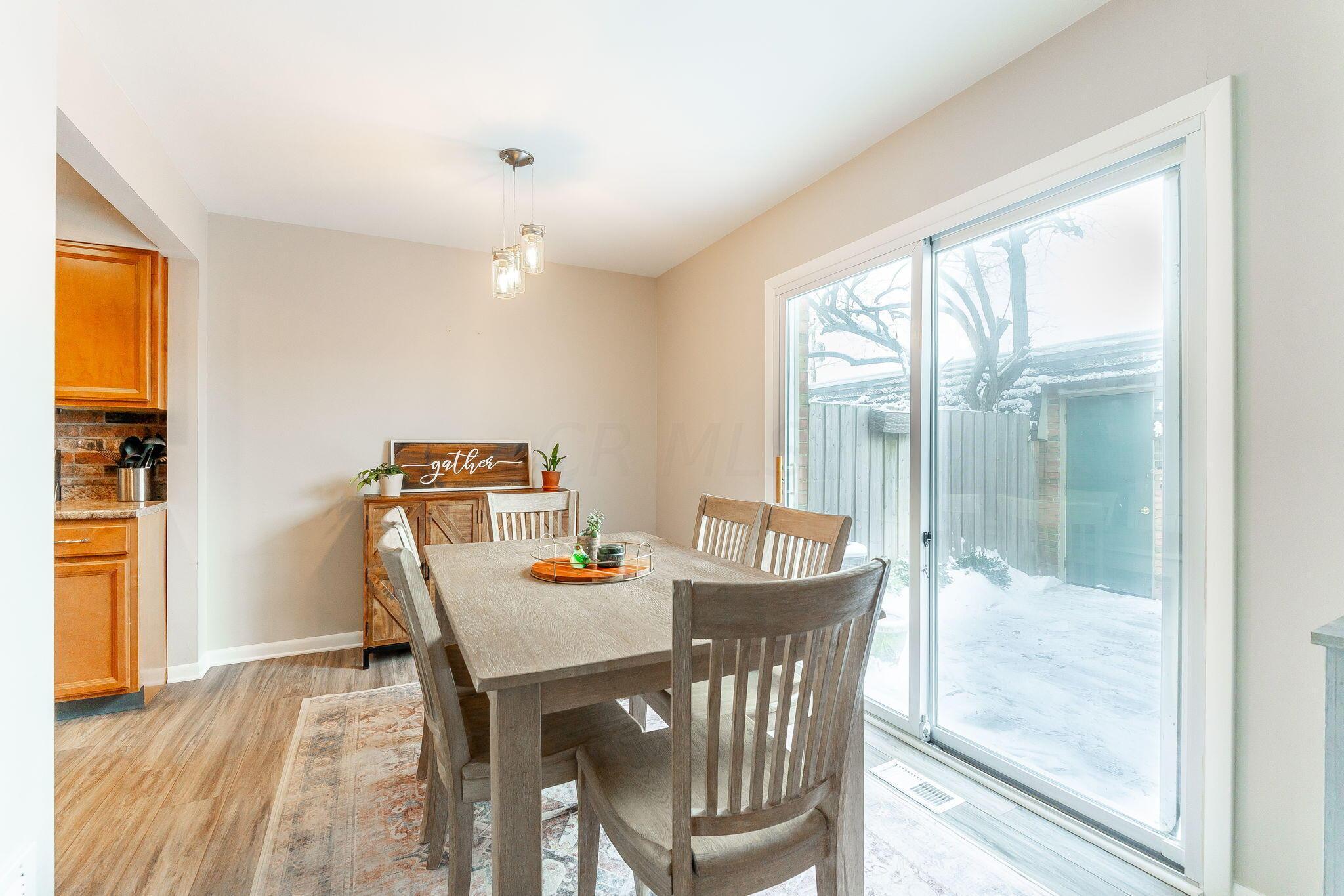 3600 Reed Road, Unit 11 Columbus, OH 43220 - Photo 16 of 52 Dining Area