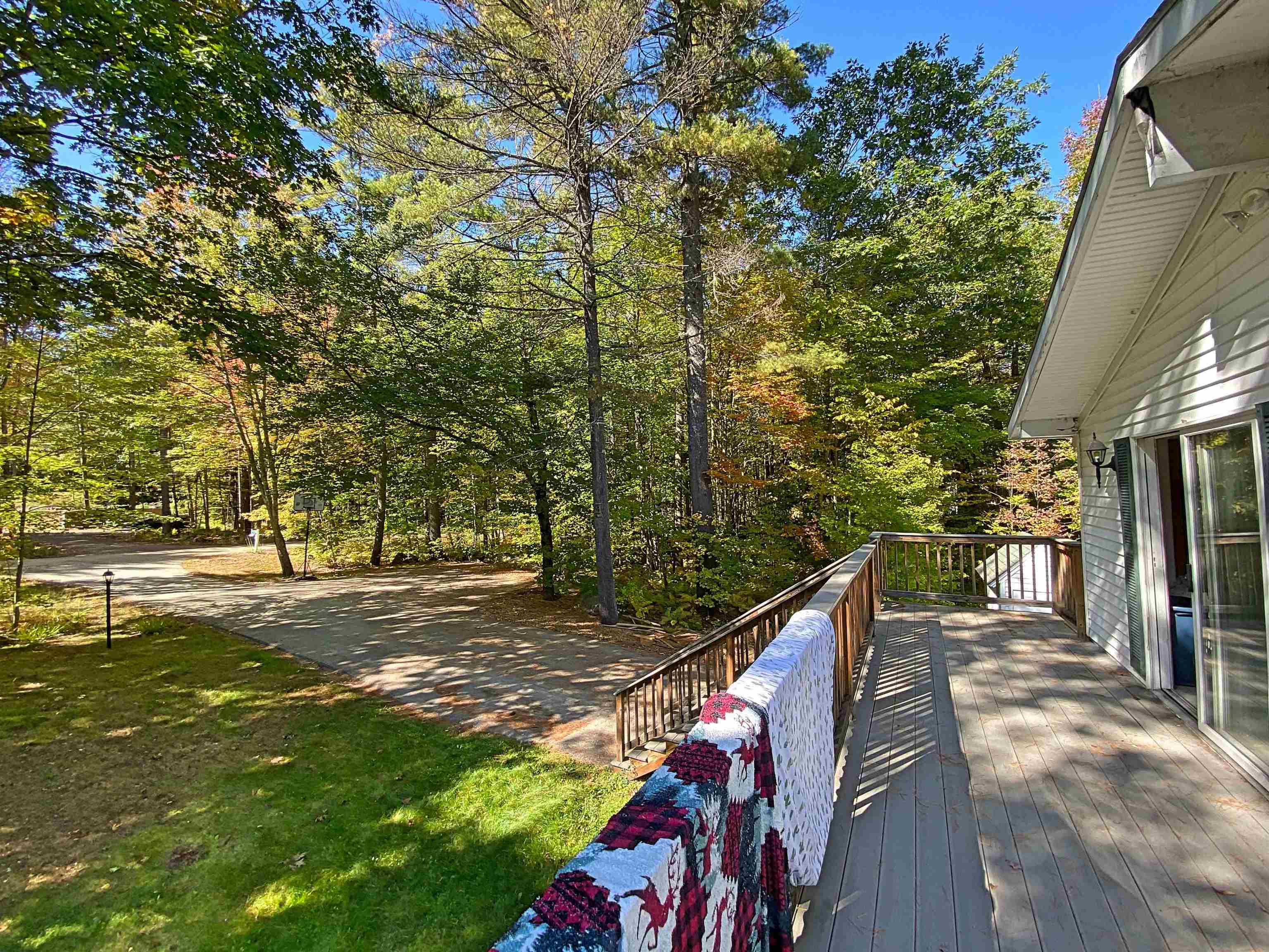 34 Robin Way Meredith, NH 03253 - Photo 6 of 33