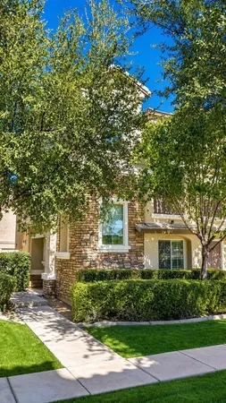 $2,100 | 105 West Commerce Court, Gilbert, AZ 85233