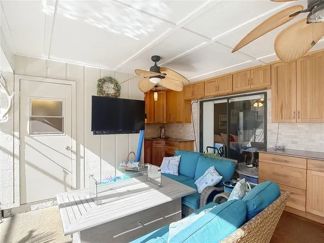 $625,000 | 6005 Pratt Street, Tampa, FL 33647