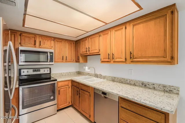 $1,600 | 7950 East Camelback Road, Unit 107, Scottsdale, AZ 85251