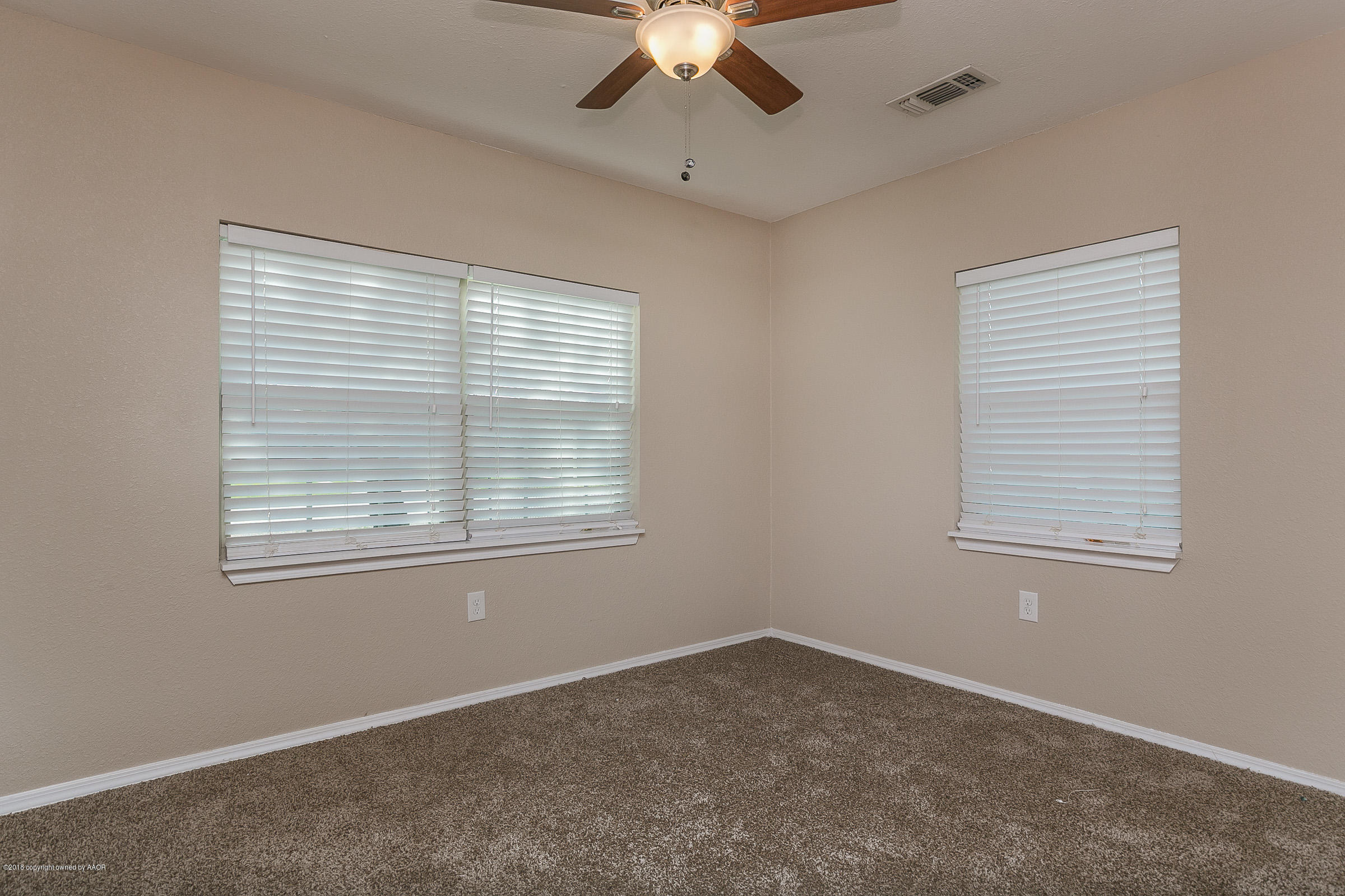 4620 South Bonham Street Amarillo, TX 79110 - Photo 8 of 15 008_1st Bedroom