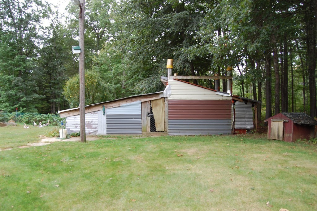 920 W Road New Braintree, MA 01531 - Photo 16 of 18