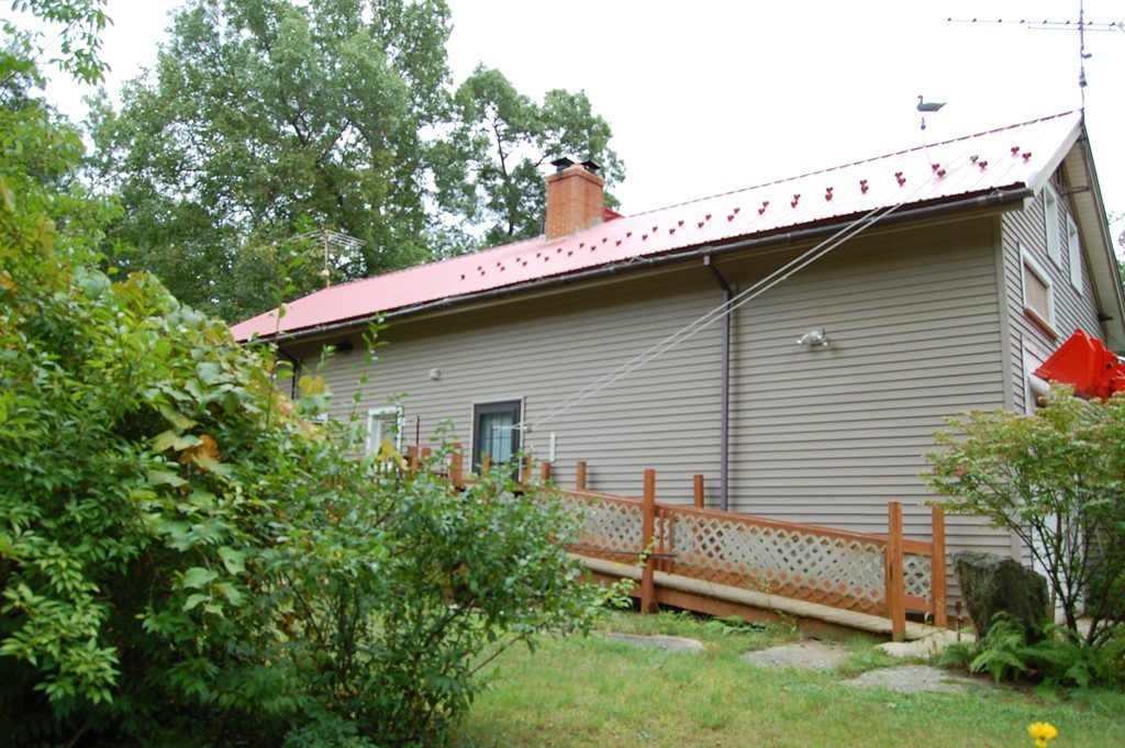 920 W Road New Braintree, MA 01531 - Photo 5 of 18