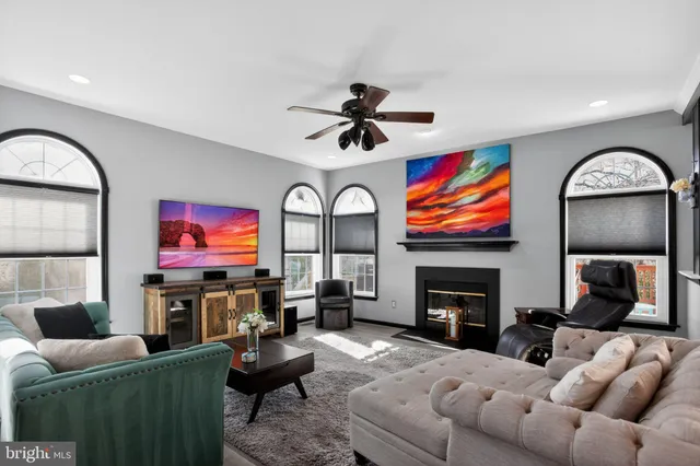 $649,900 | 201 Victoria Court, Ambler, PA 19002