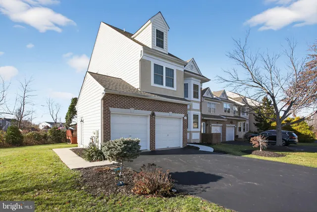 $649,900 | 201 Victoria Court, Ambler, PA 19002