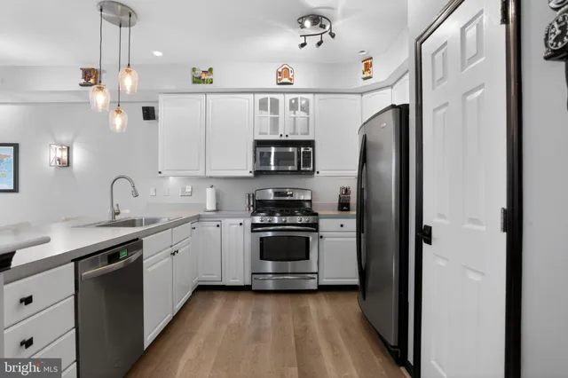 $649,900 | 201 Victoria Court, Ambler, PA 19002