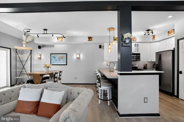 $649,900 | 201 Victoria Court, Ambler, PA 19002