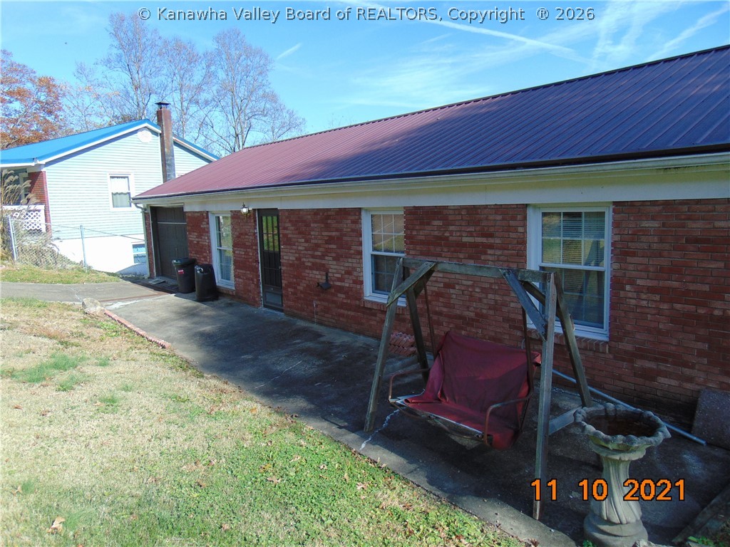 126 Stoffel Road Elkview, WV 25071 - Photo 3 of 25 Gallery Image 3