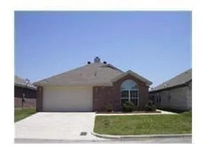 $2,060 | 10456 Fossil Hill Drive, Fort Worth, TX 76131