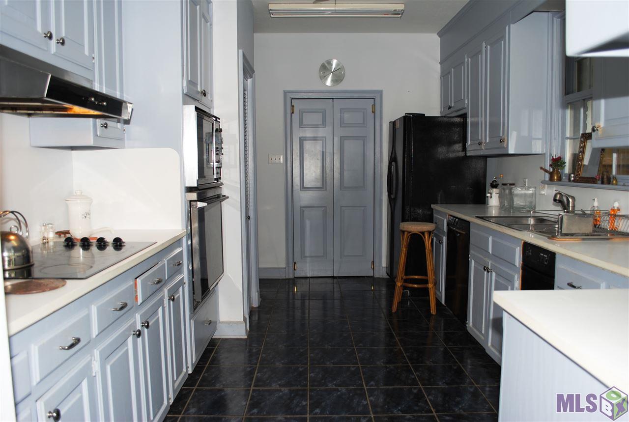 449 Rodney Drive Baton Rouge, LA 70808 - Photo 5 of 12 Kitchen
