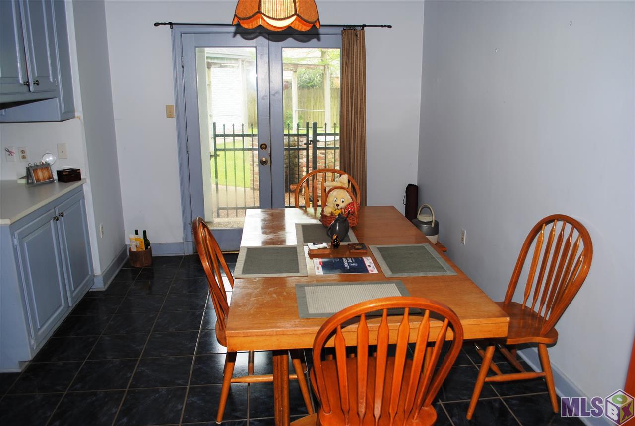 449 Rodney Drive Baton Rouge, LA 70808 - Photo 8 of 12 Dining Area