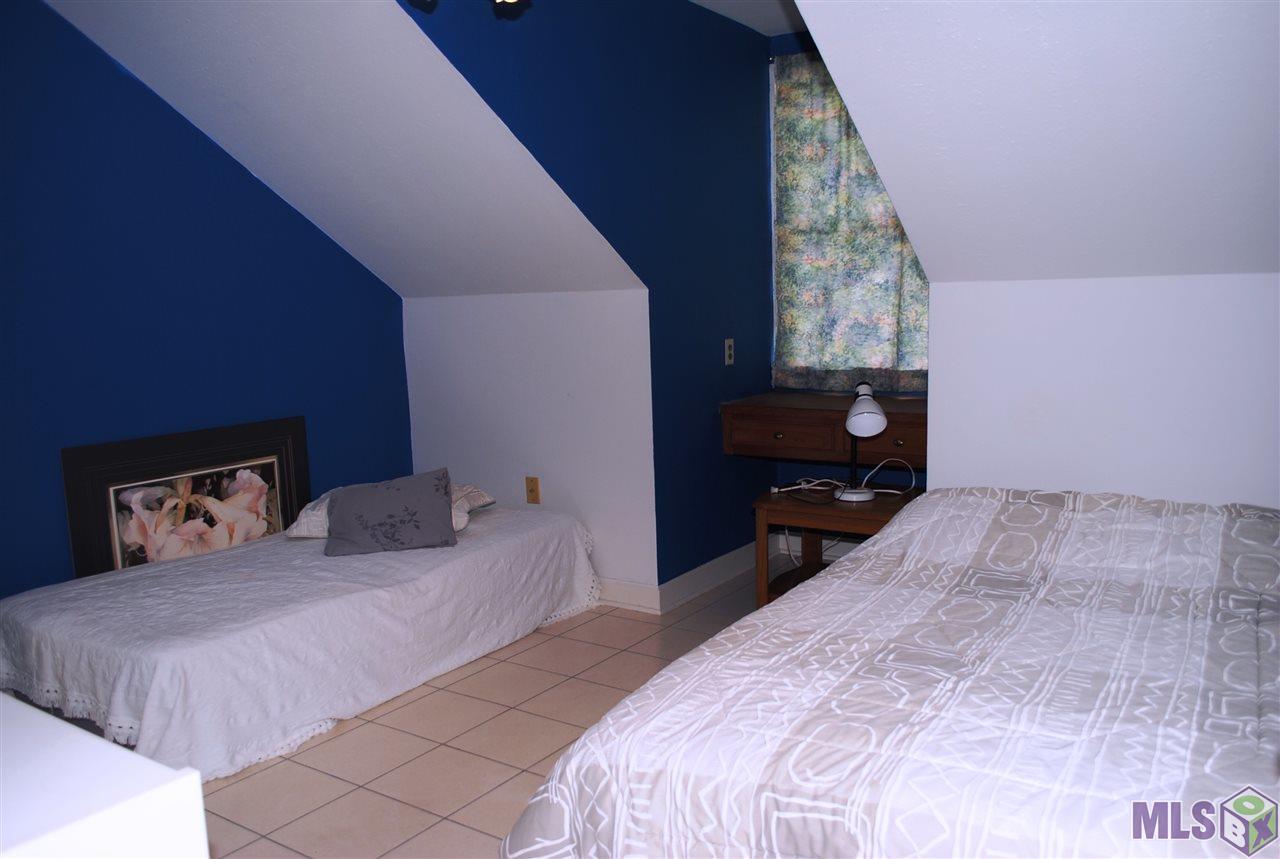 449 Rodney Drive Baton Rouge, LA 70808 - Photo 10 of 12 2nd Bedroom