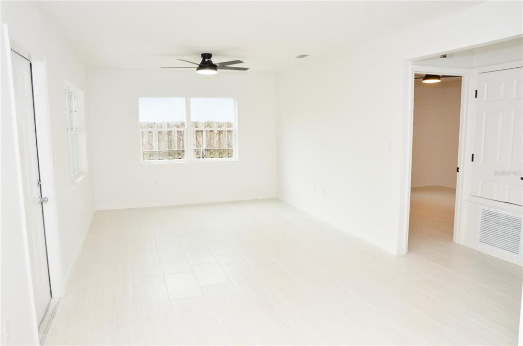 1505 38th Street Orlando, FL 32839 - Photo 8 of 24