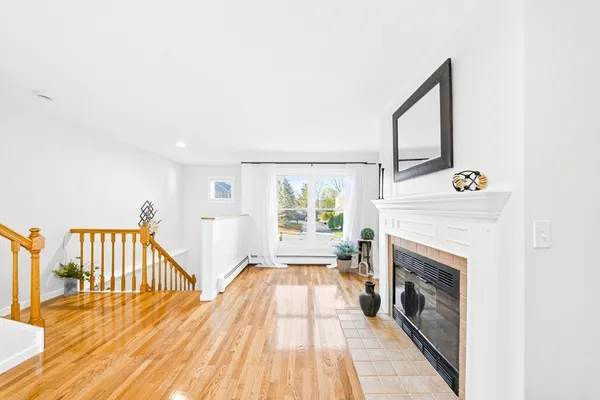 $2,550 | 82 Camelot Drive, Unit 82, Worcester, MA 01602