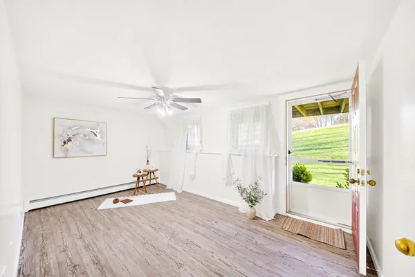 $2,550 | 82 Camelot Drive, Unit 82, Worcester, MA 01602