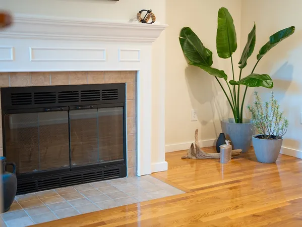 $2,550 | 82 Camelot Drive, Unit 82, Worcester, MA 01602