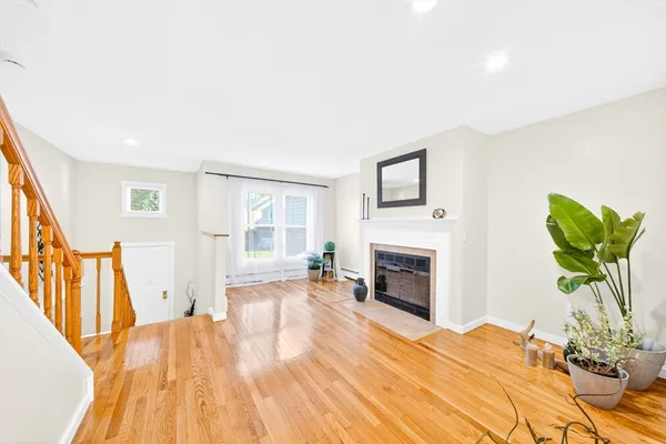 $2,550 | 82 Camelot Drive, Unit 82, Worcester, MA 01602