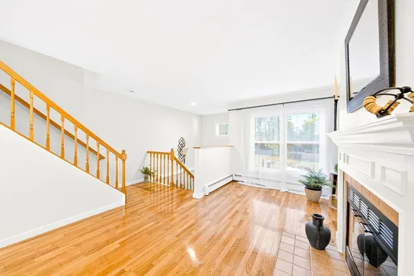 $2,550 | 82 Camelot Drive, Unit 82, Worcester, MA 01602